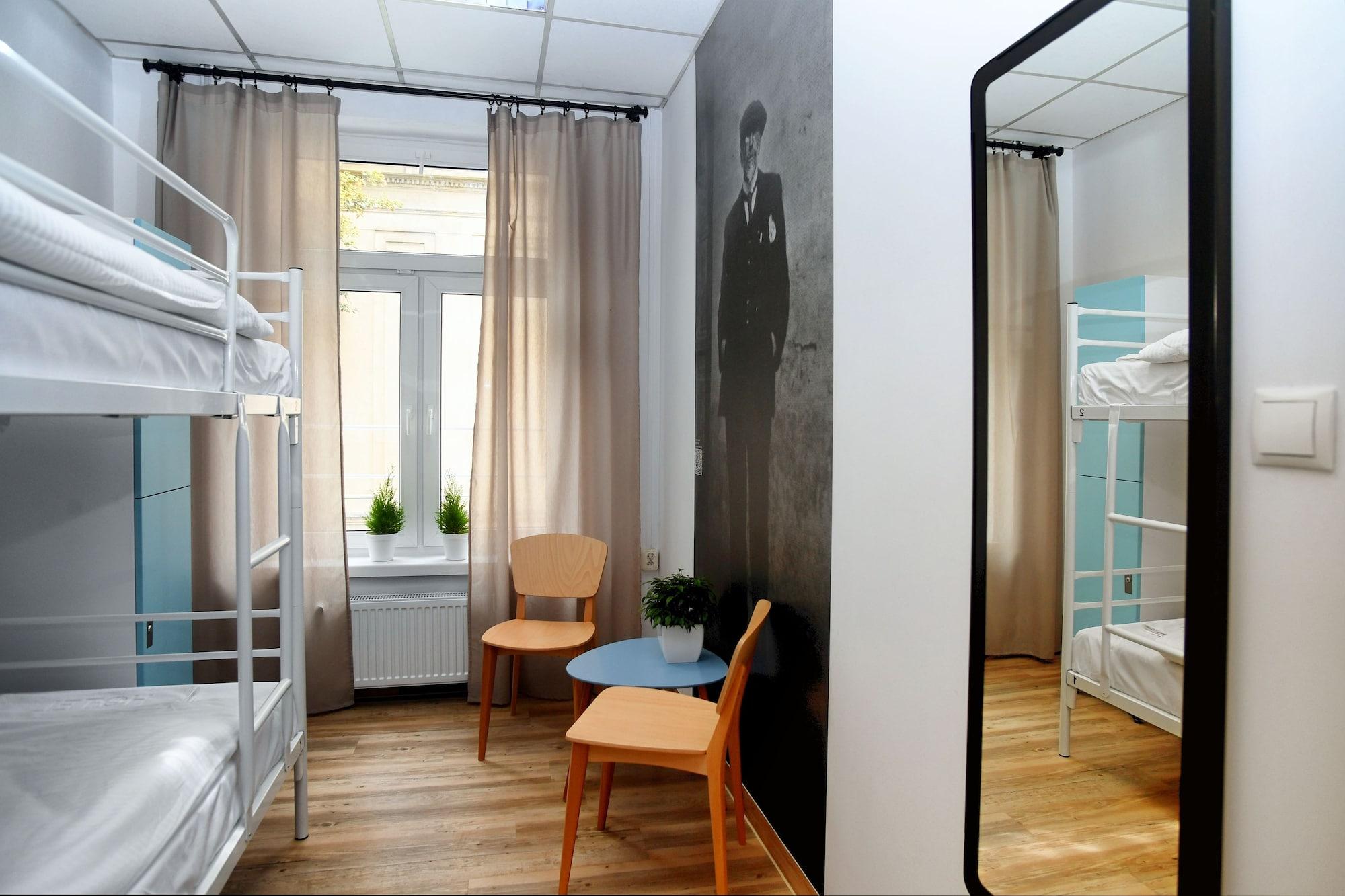 Warsaw Hostel Centrum Private Rooms & Dorms Екстериор снимка