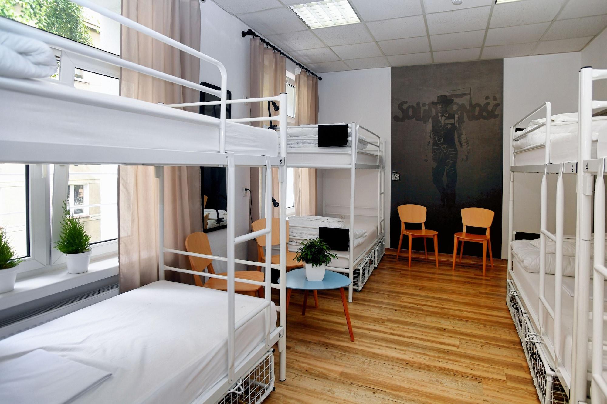 Warsaw Hostel Centrum Private Rooms & Dorms Екстериор снимка