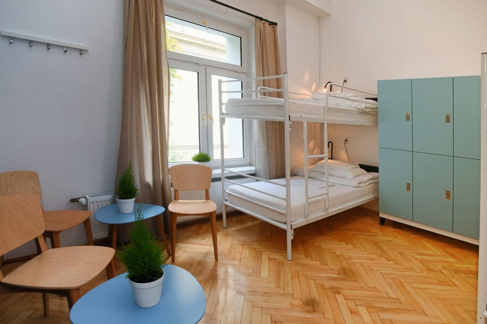 Warsaw Hostel Centrum Private Rooms & Dorms Екстериор снимка