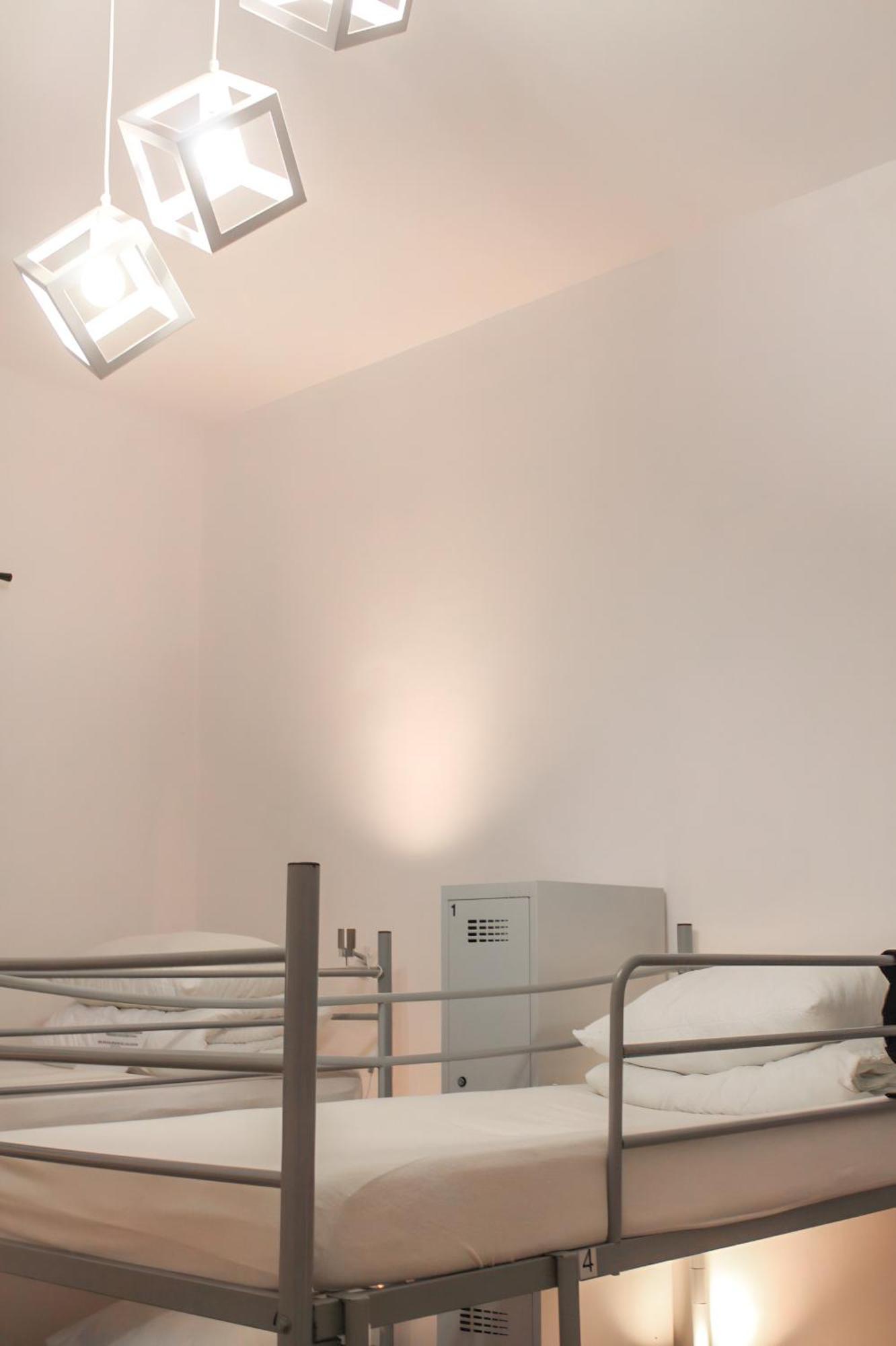 Warsaw Hostel Centrum Private Rooms & Dorms Екстериор снимка