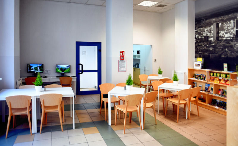 Warsaw Hostel Centrum Private Rooms & Dorms Екстериор снимка